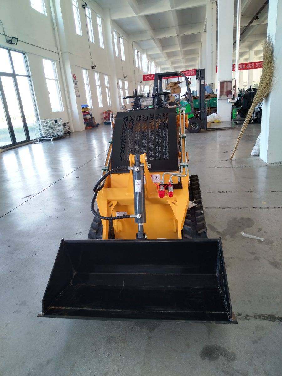 WMT360 Compact Crawler Skid Steer